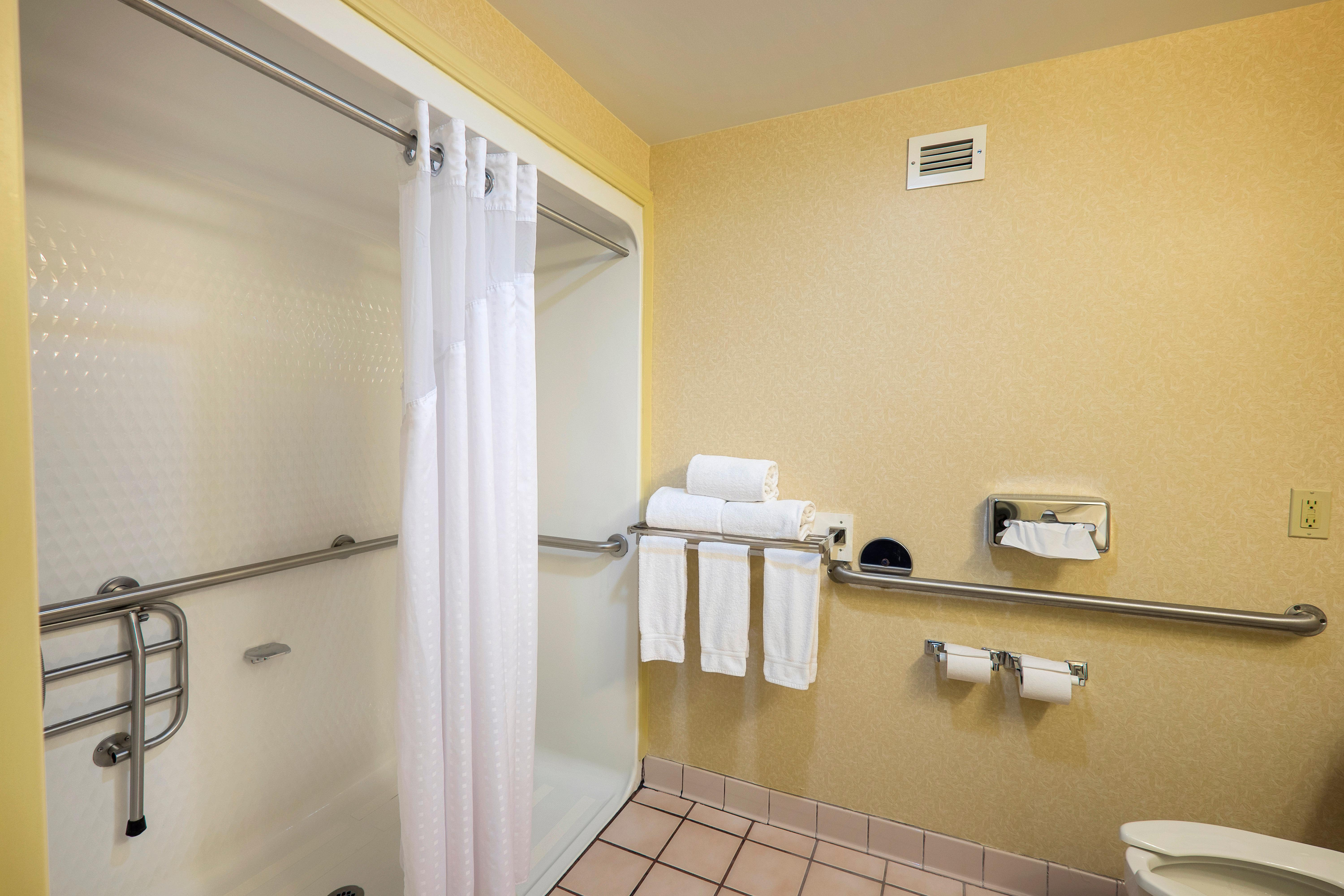 Wingate By Wyndham Waynesboro Hotel Bagian luar foto