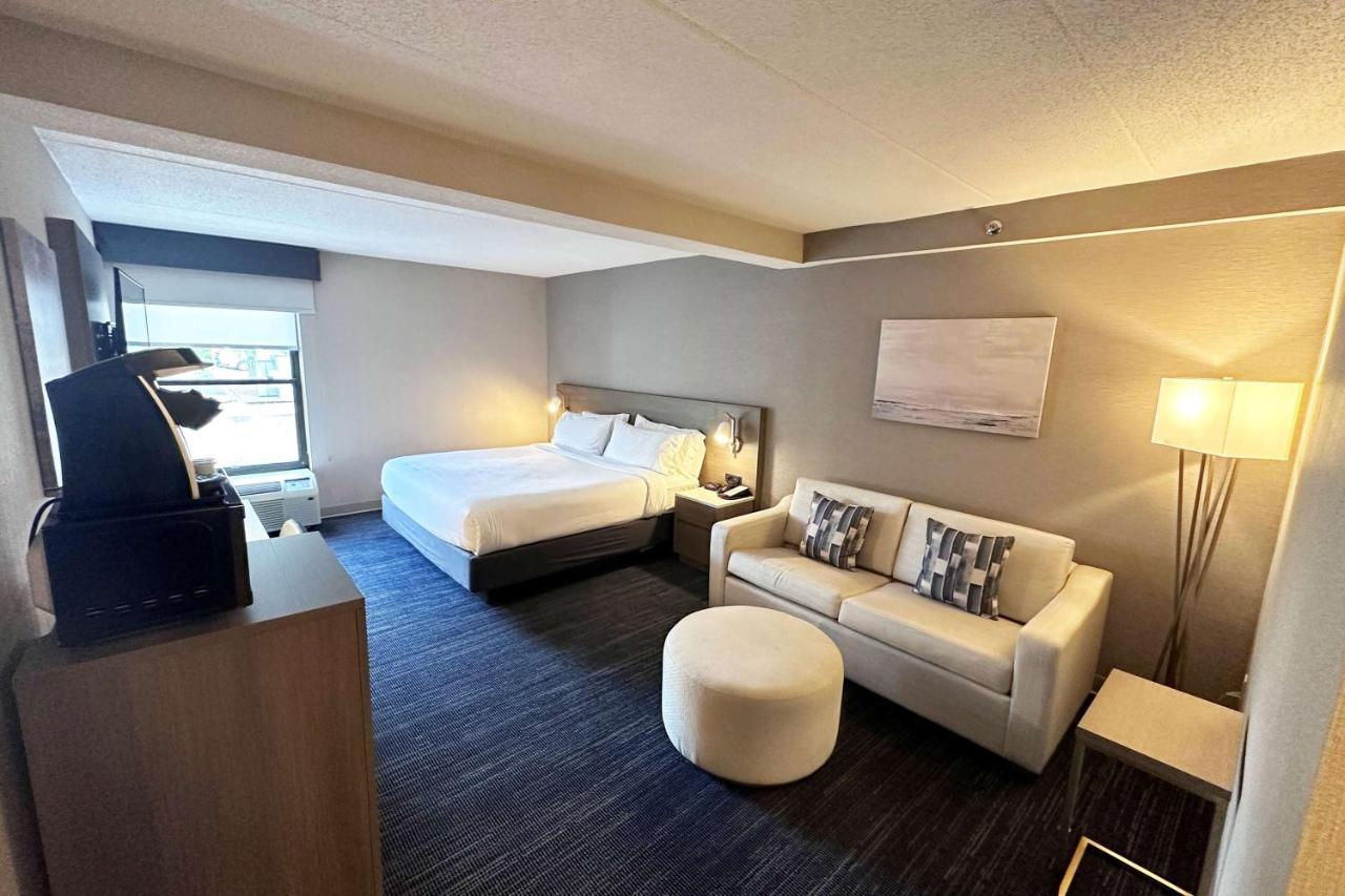 Wingate By Wyndham Waynesboro Hotel Bagian luar foto