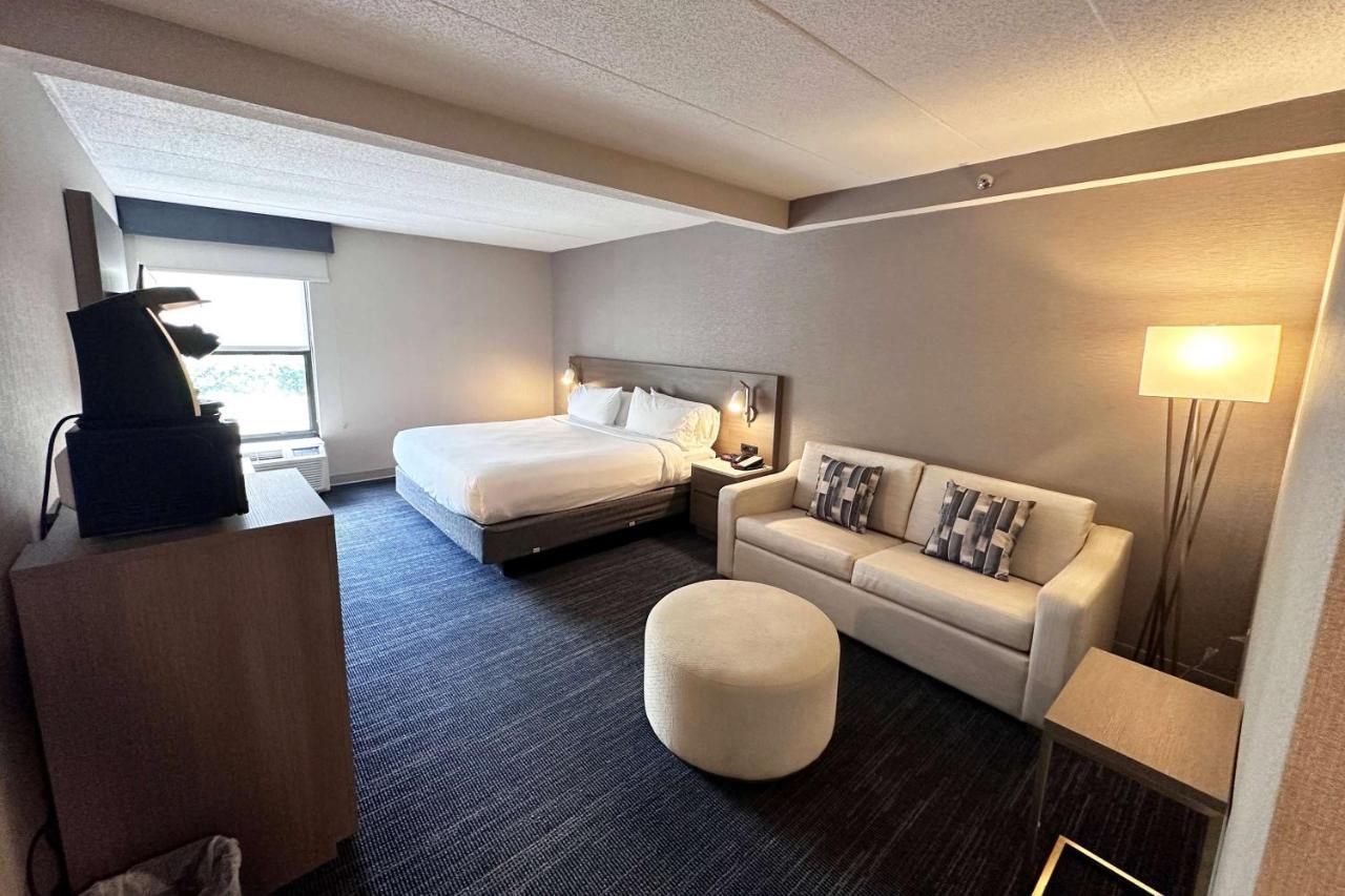 Wingate By Wyndham Waynesboro Hotel Bagian luar foto