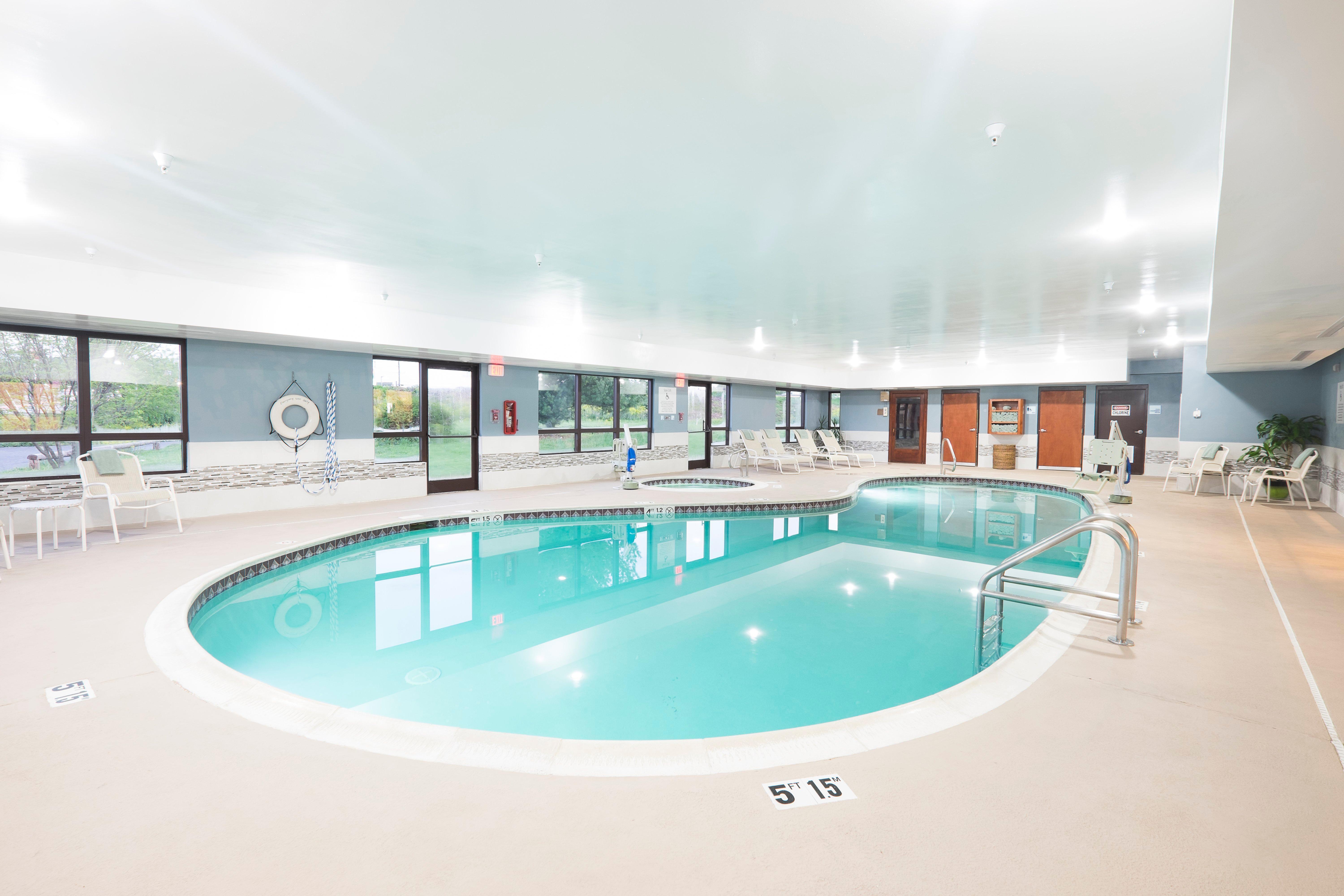 Wingate By Wyndham Waynesboro Hotel Bagian luar foto