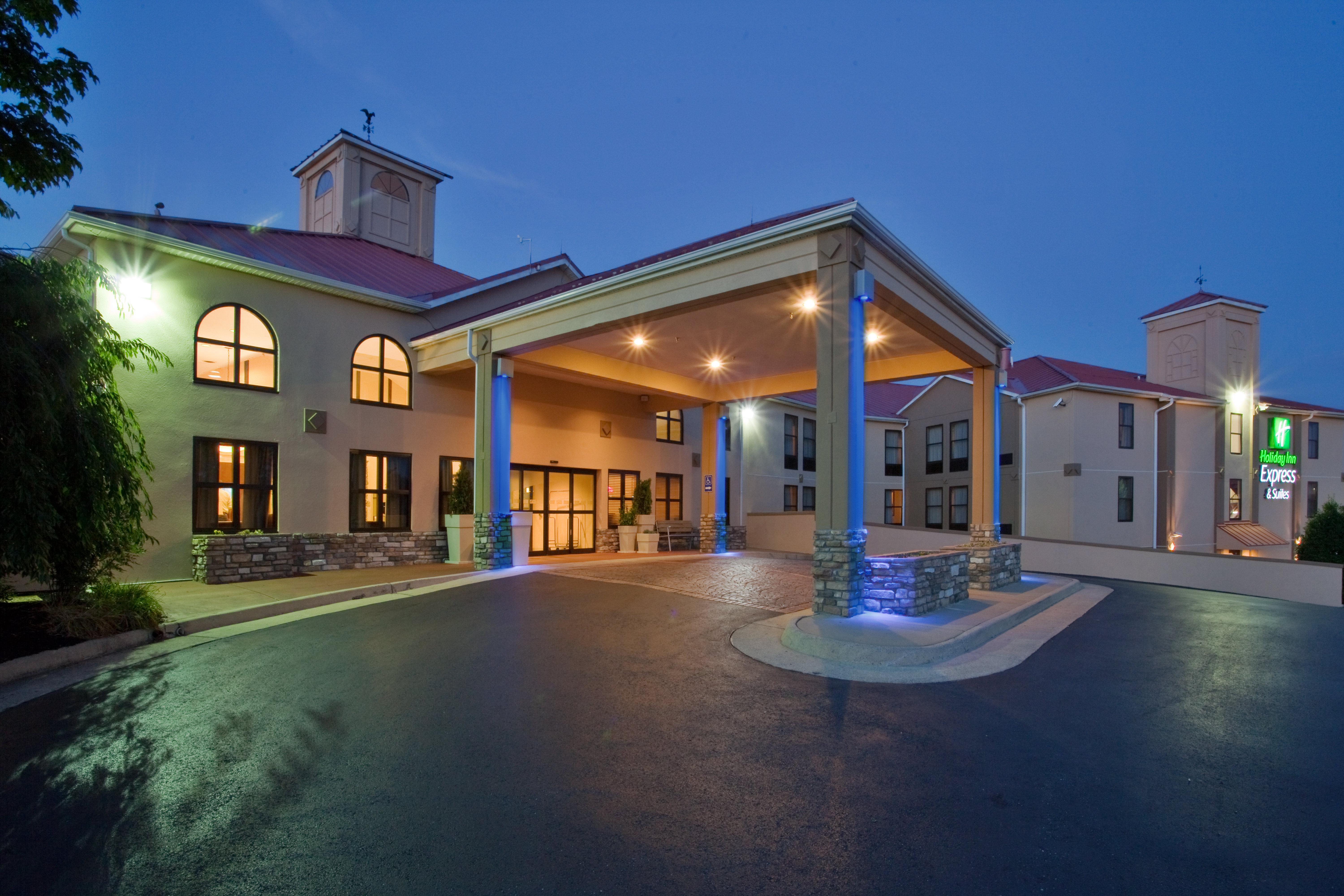 Wingate By Wyndham Waynesboro Hotel Bagian luar foto