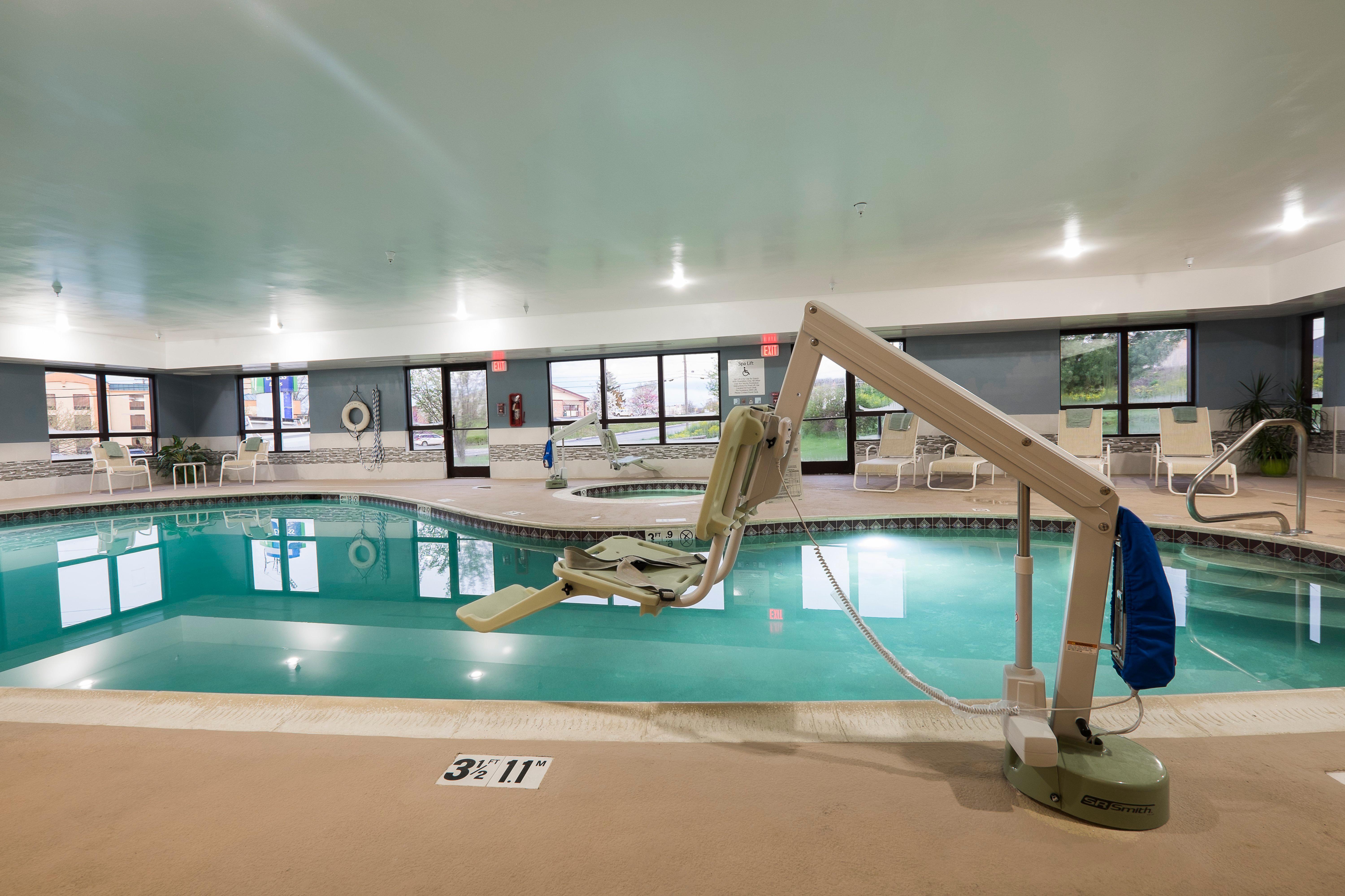 Wingate By Wyndham Waynesboro Hotel Bagian luar foto