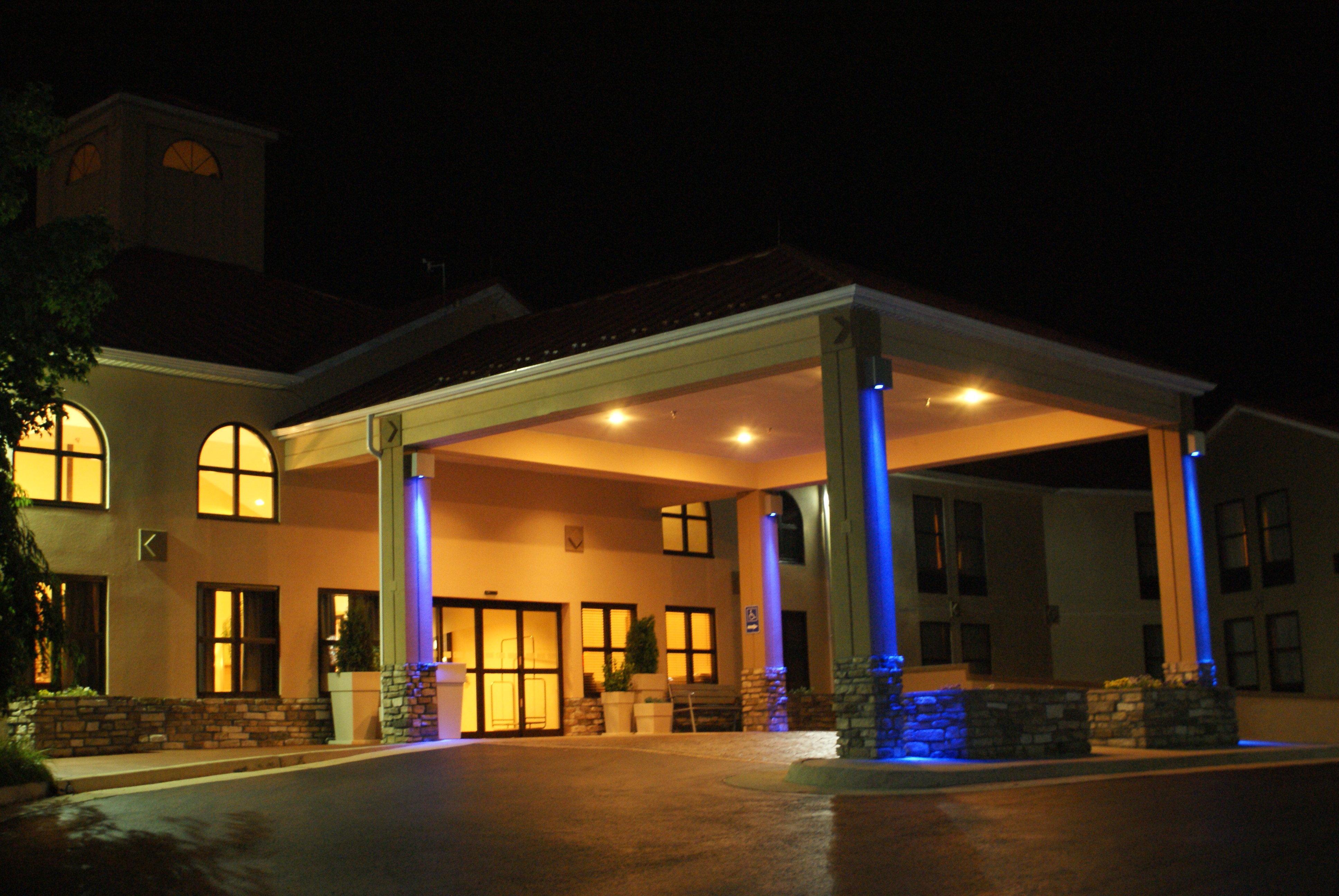 Wingate By Wyndham Waynesboro Hotel Bagian luar foto