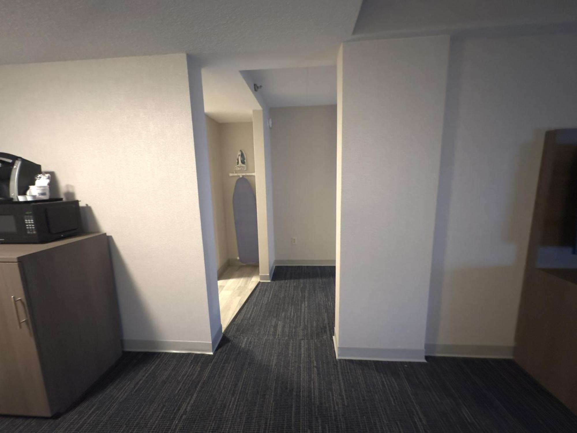 Wingate By Wyndham Waynesboro Hotel Bagian luar foto