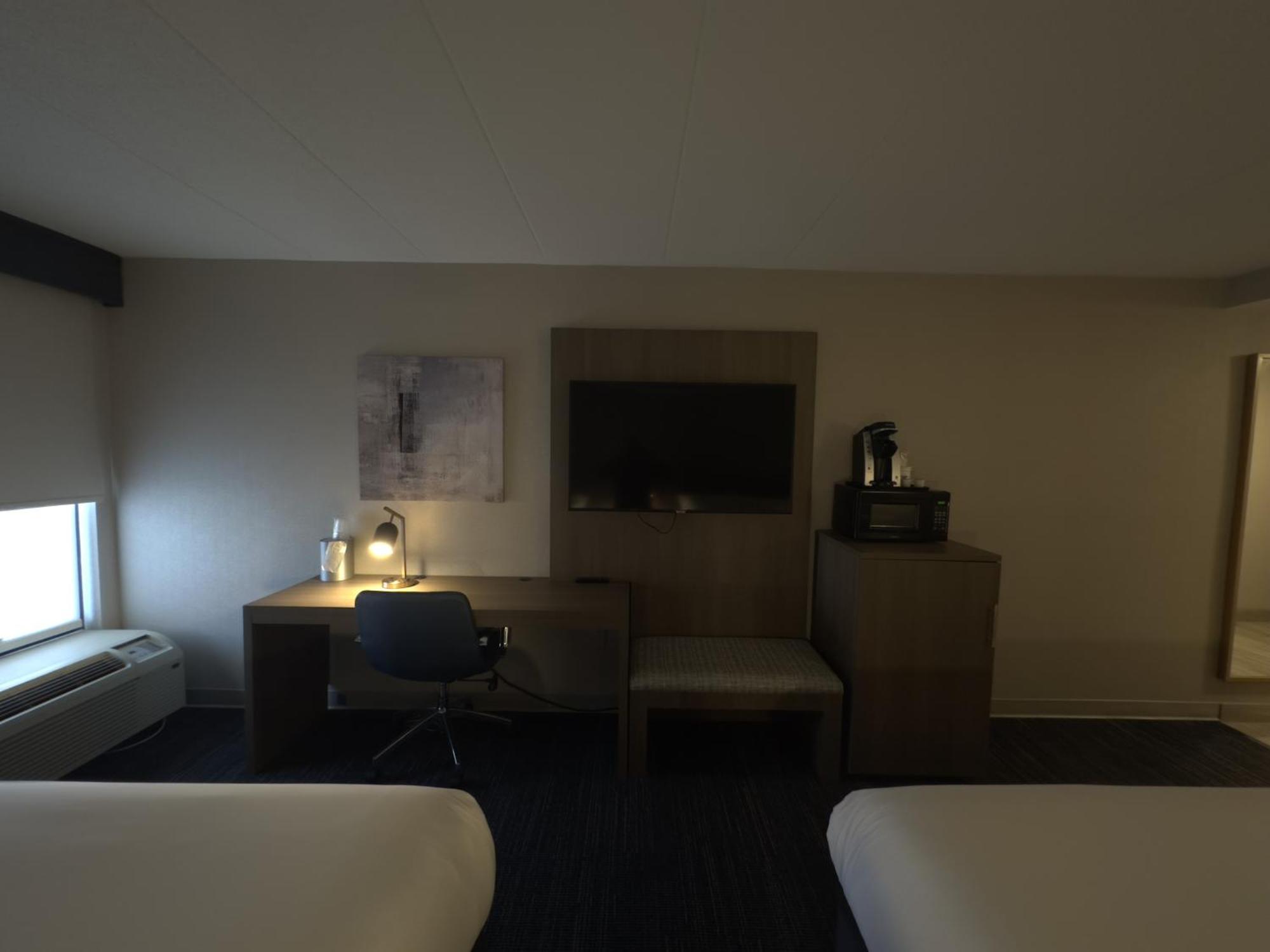 Wingate By Wyndham Waynesboro Hotel Bagian luar foto