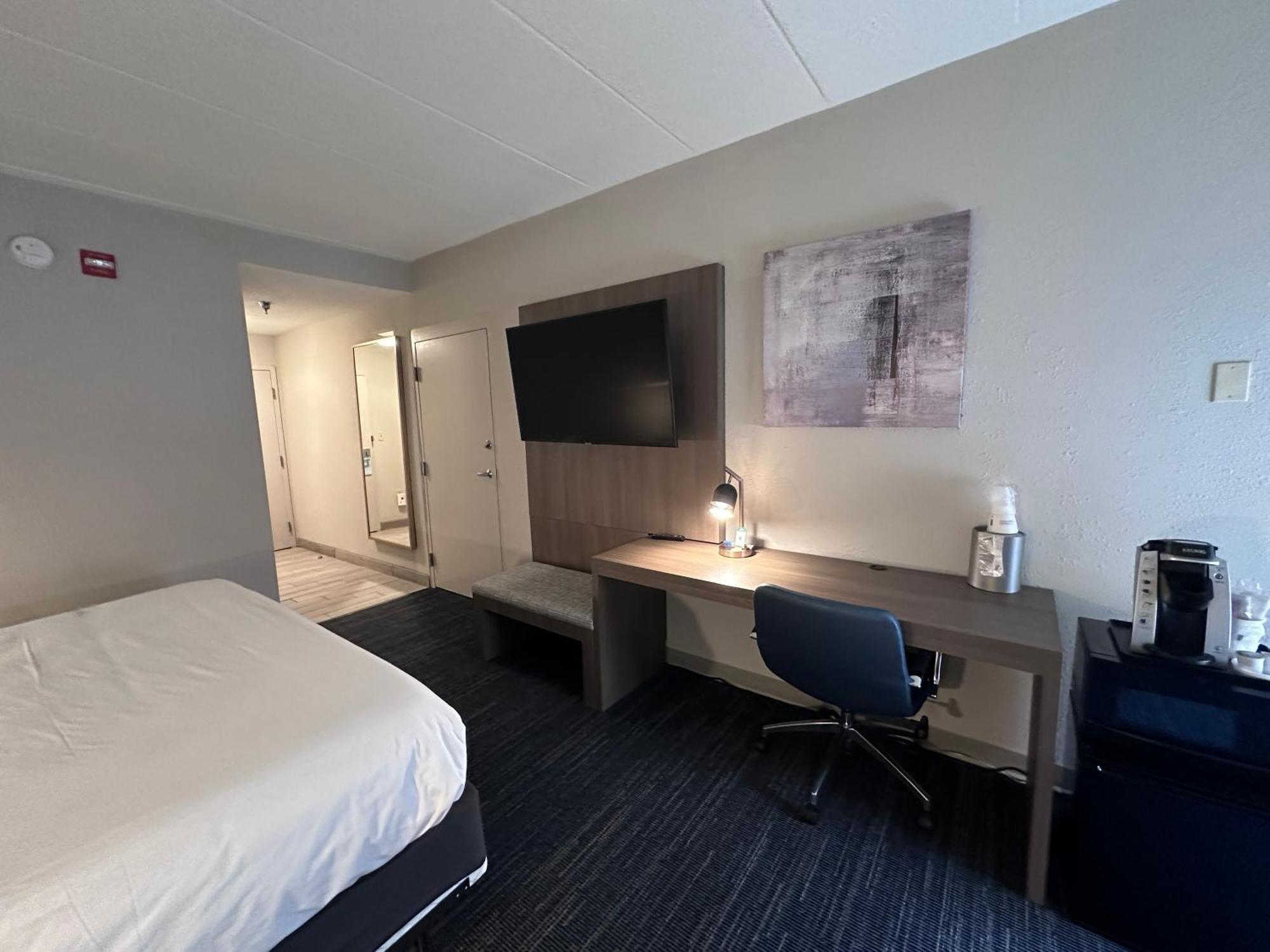 Wingate By Wyndham Waynesboro Hotel Bagian luar foto